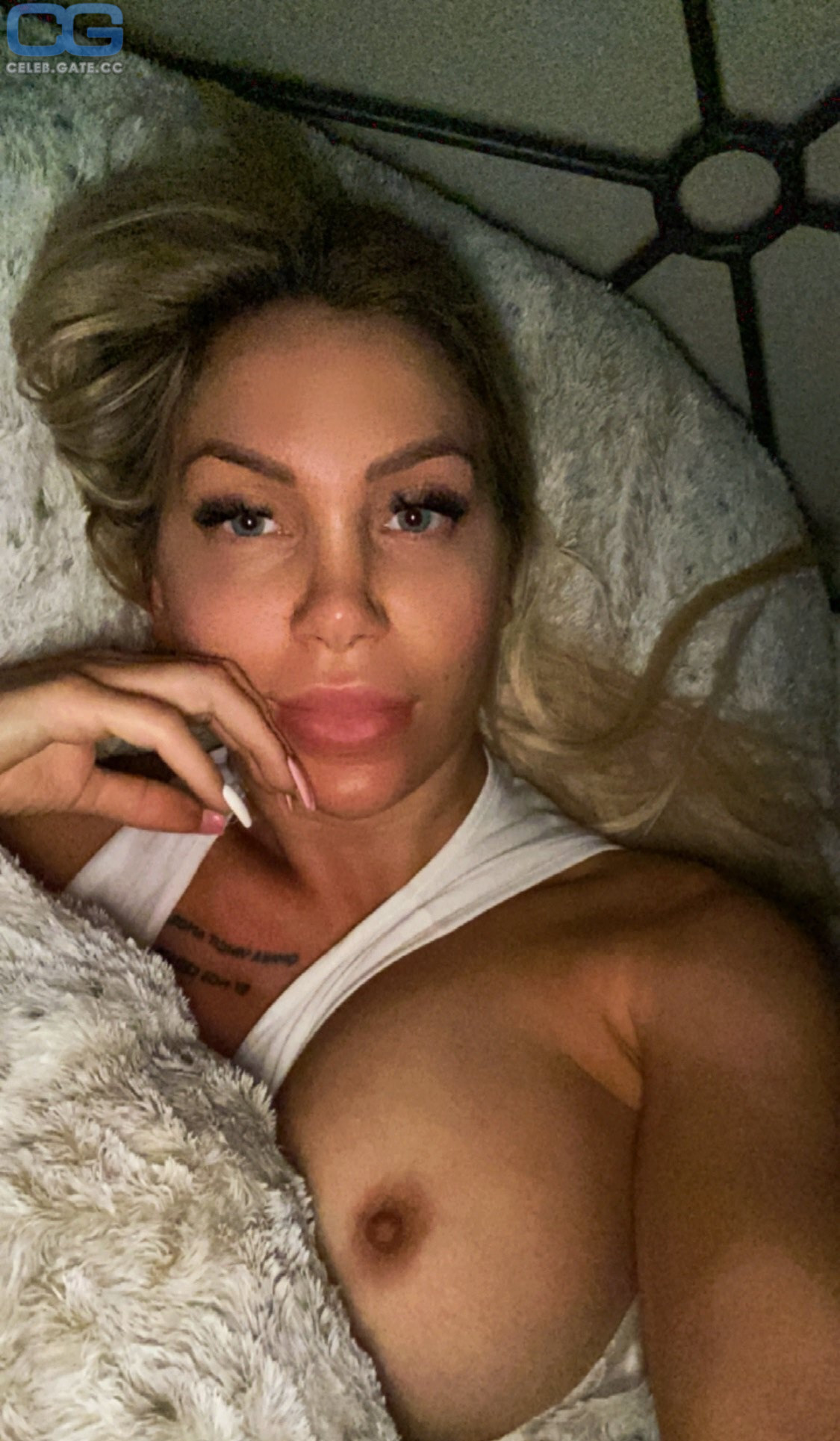 Tara Tabitha 