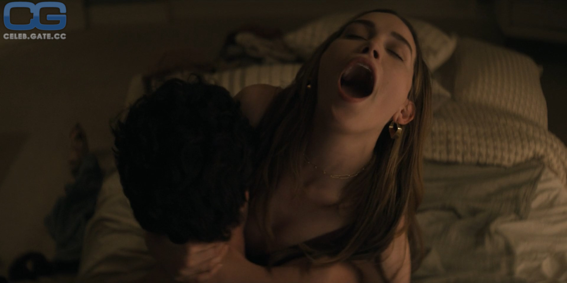 Victoria Pedretti 