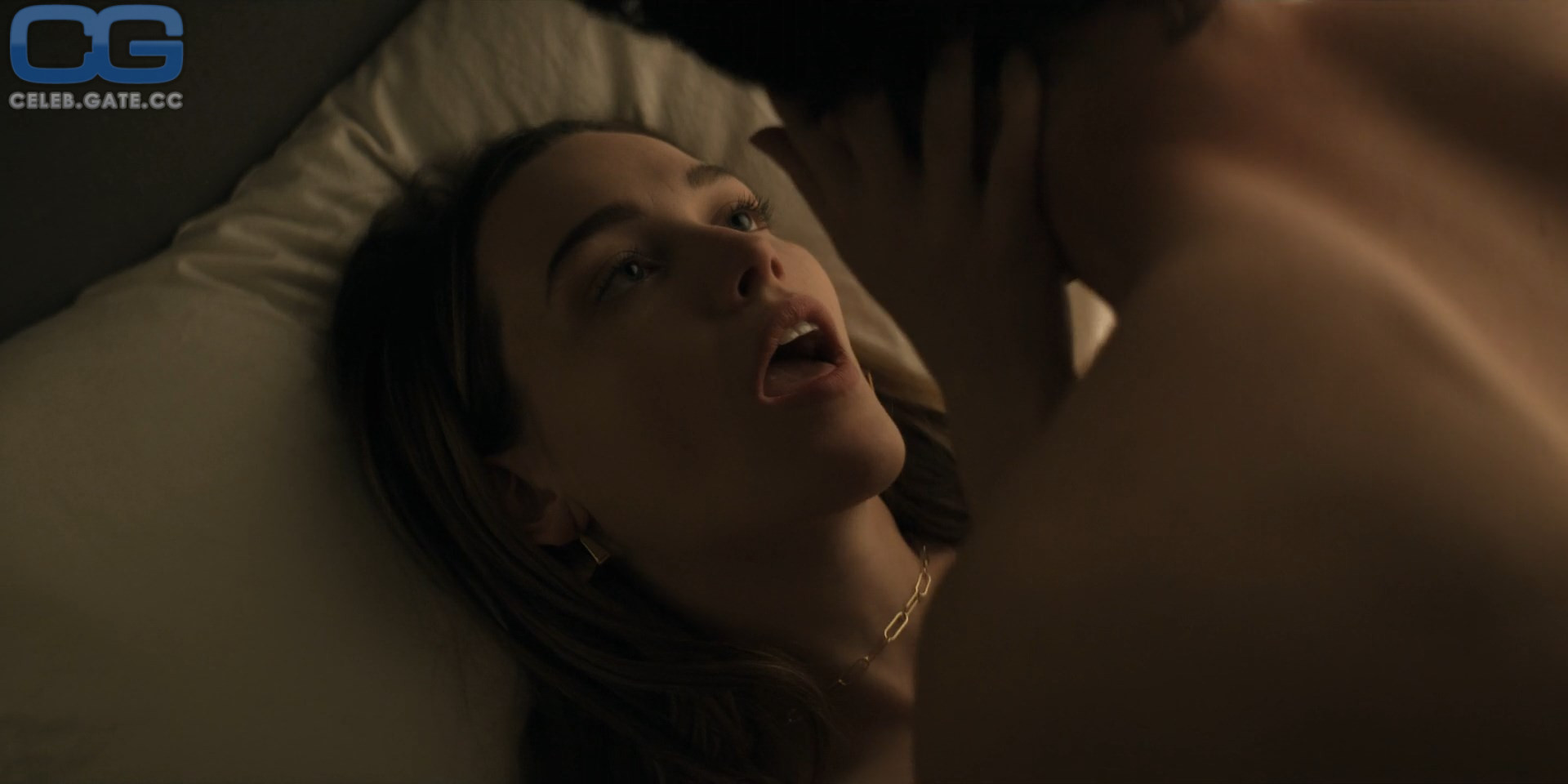 Victoria Pedretti 