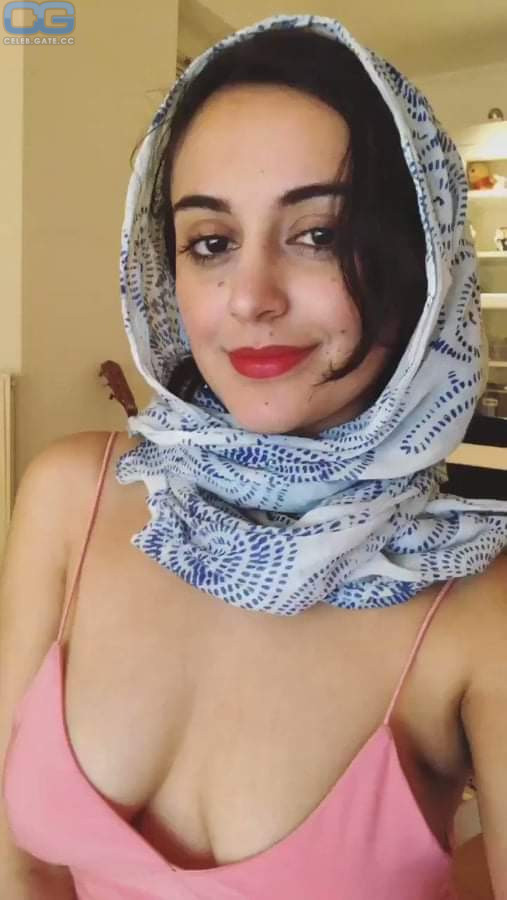 Yasmeena Ali 