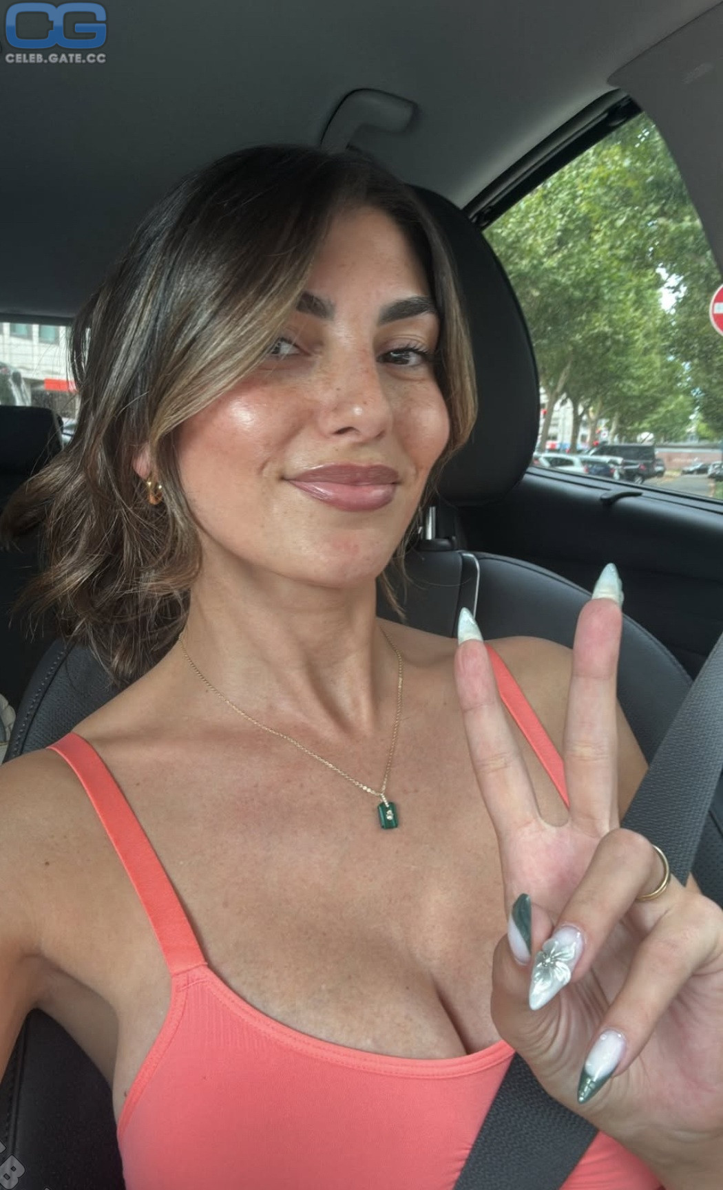 Yeliz Koc 