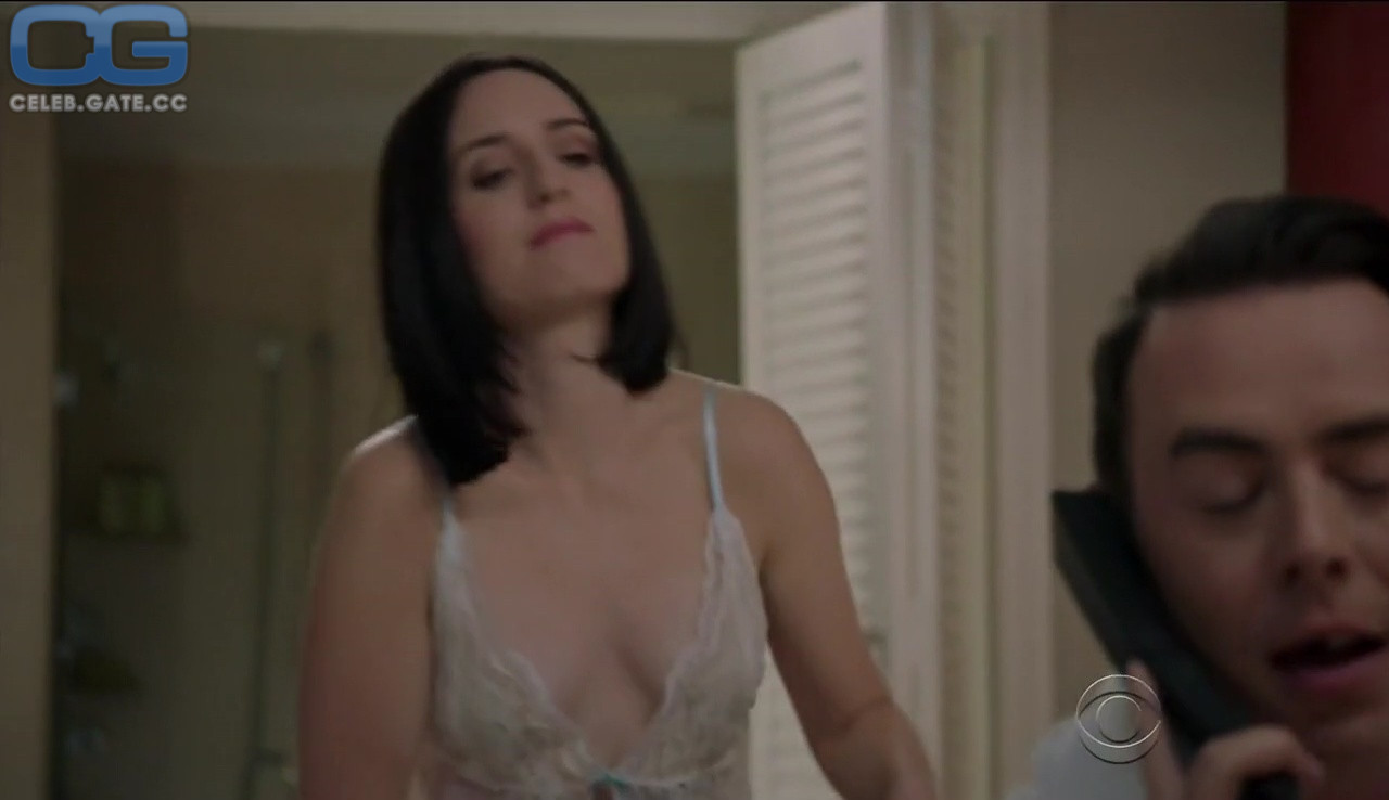 Zoe Lister-Jones 