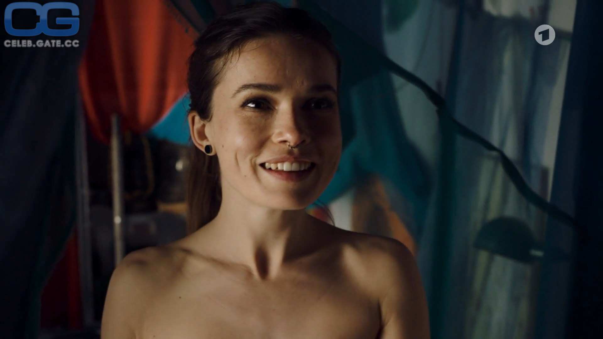 Zoe Moore 