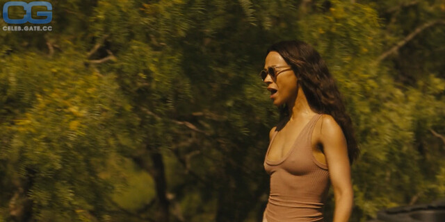 Zoe Saldana 
