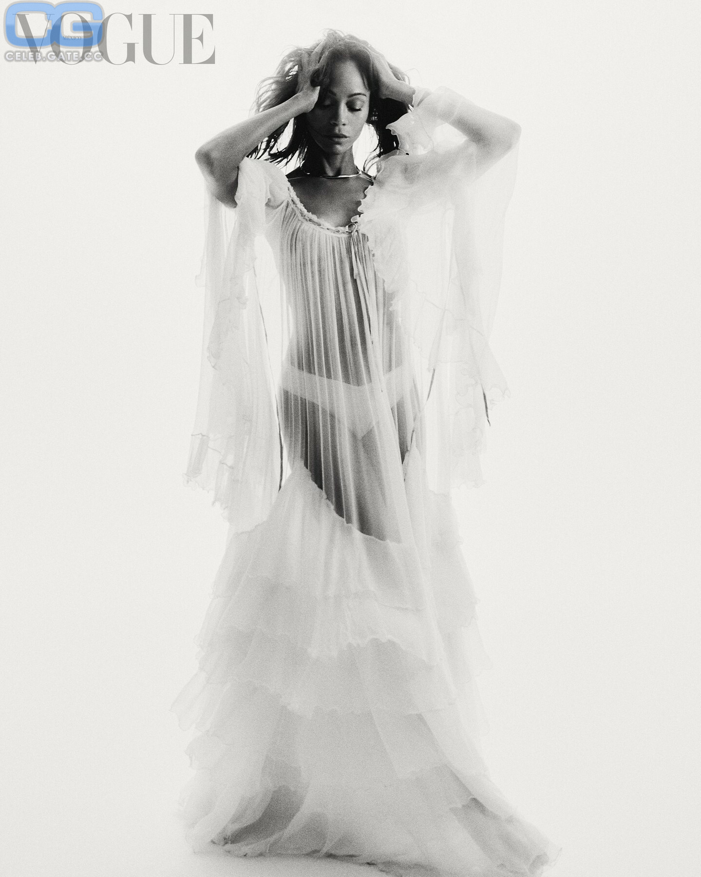 Zoe Saldana 