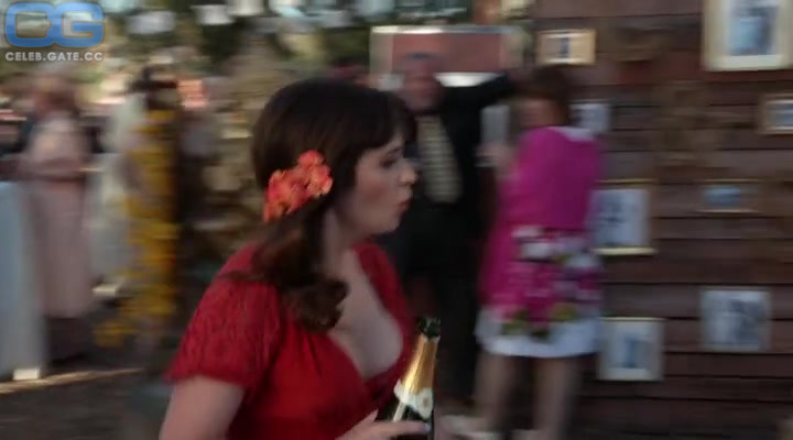 Zooey Deschanel 