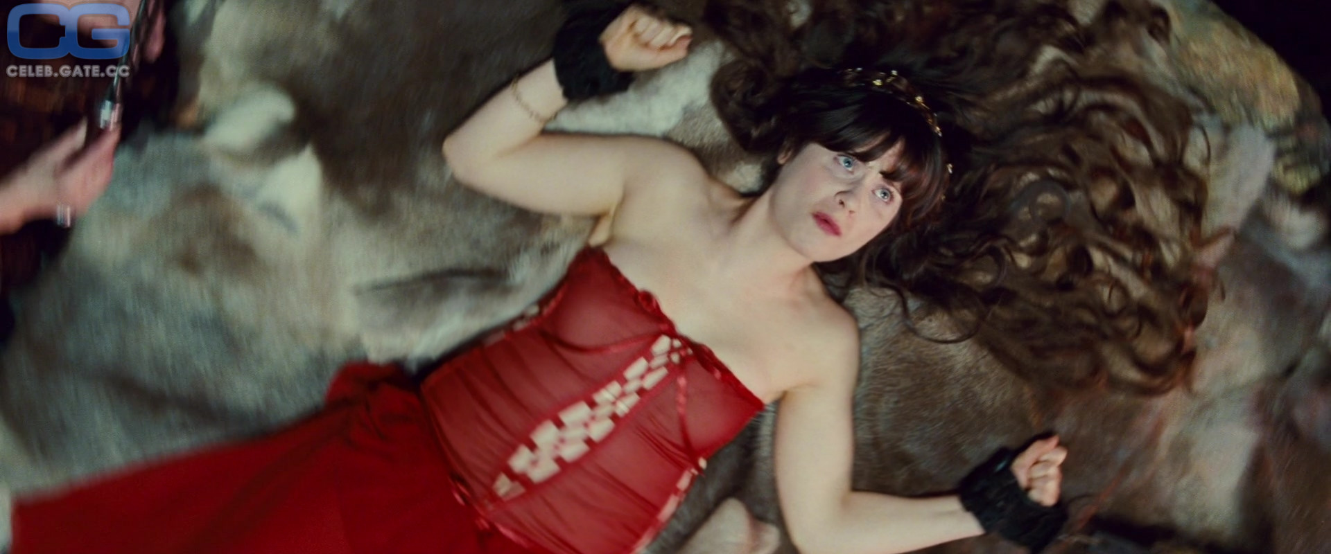 Zooey Deschanel 
