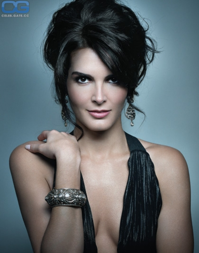 Topless Angie Harmon nudes (47 pics) Boobs, Instagram, legs