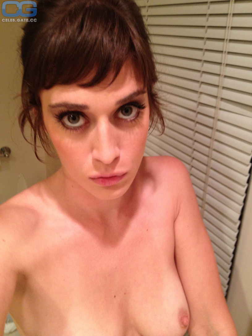 2448px x 3264px - Lizzy Caplan Naked - PHOTO EROTICS