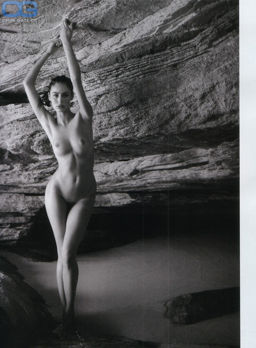 Nicole Trunfio Naked - 7 Photos foto photo Nicole Trunfio Naked - 7 Photos
