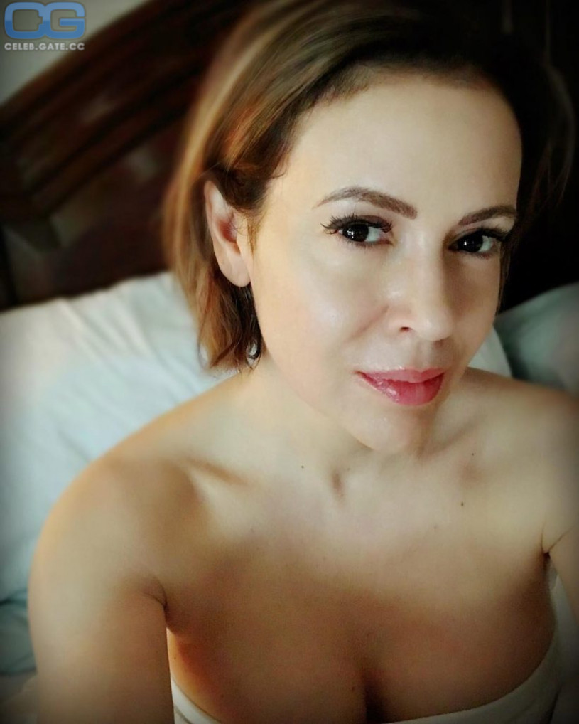 Alyssa Milano - Alyssa Milano nude, pictures, photos, Playboy, naked ...