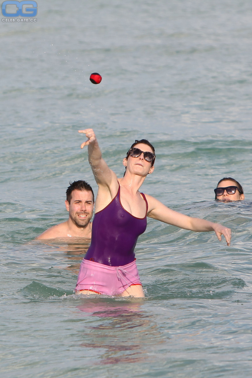 Commit error. Anne hathaway swimming naked very pity Anne hathaway swimming naked well told