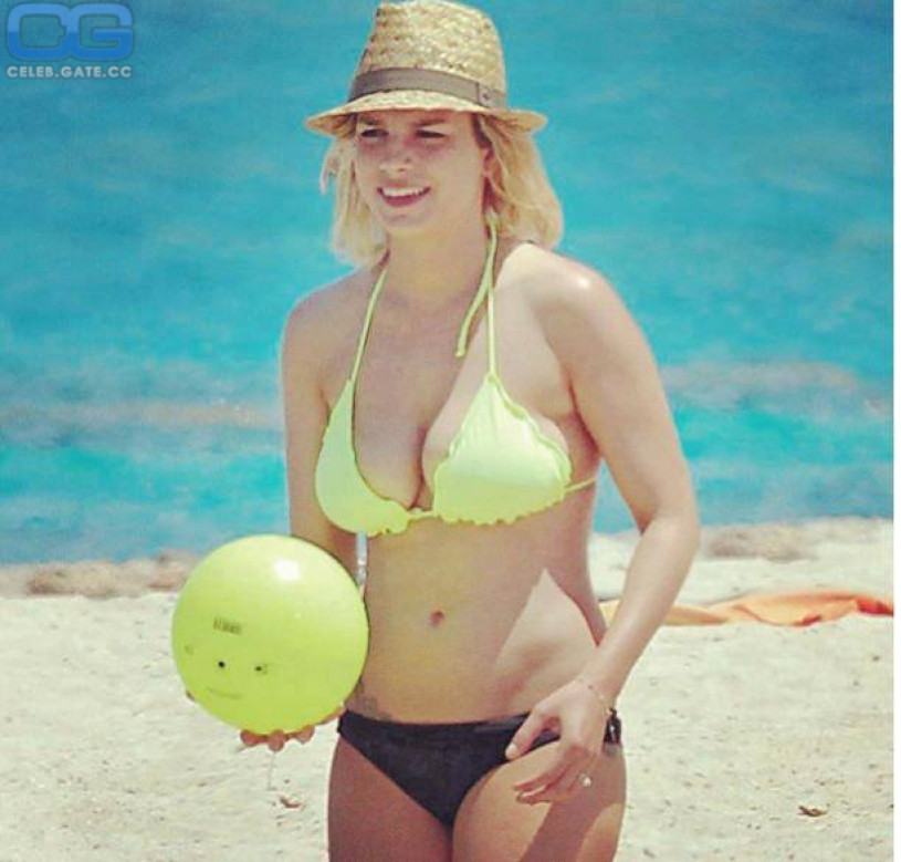 Emma marrone bikini