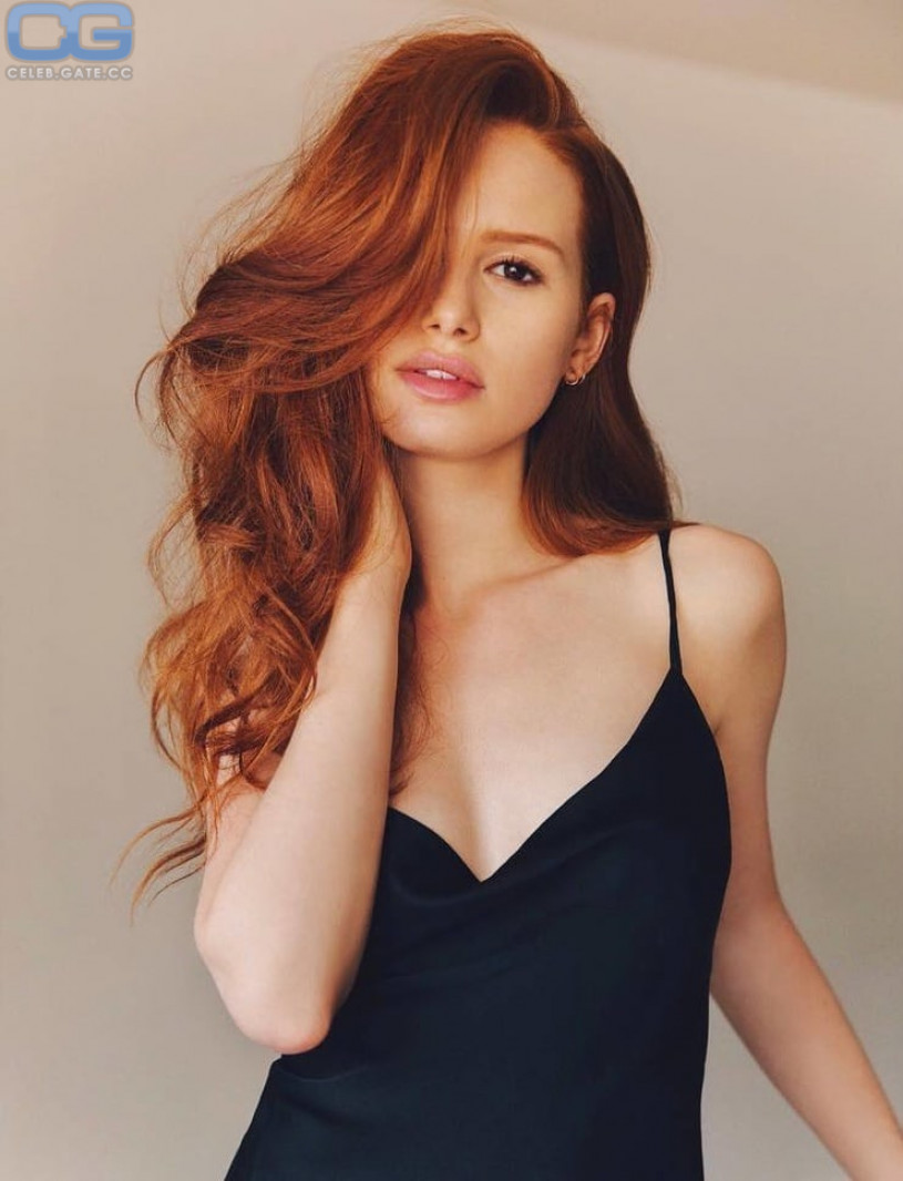 Madelaine petsch pelada