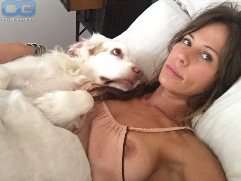 rhona mitra naked pic Rhona mitra naked pic