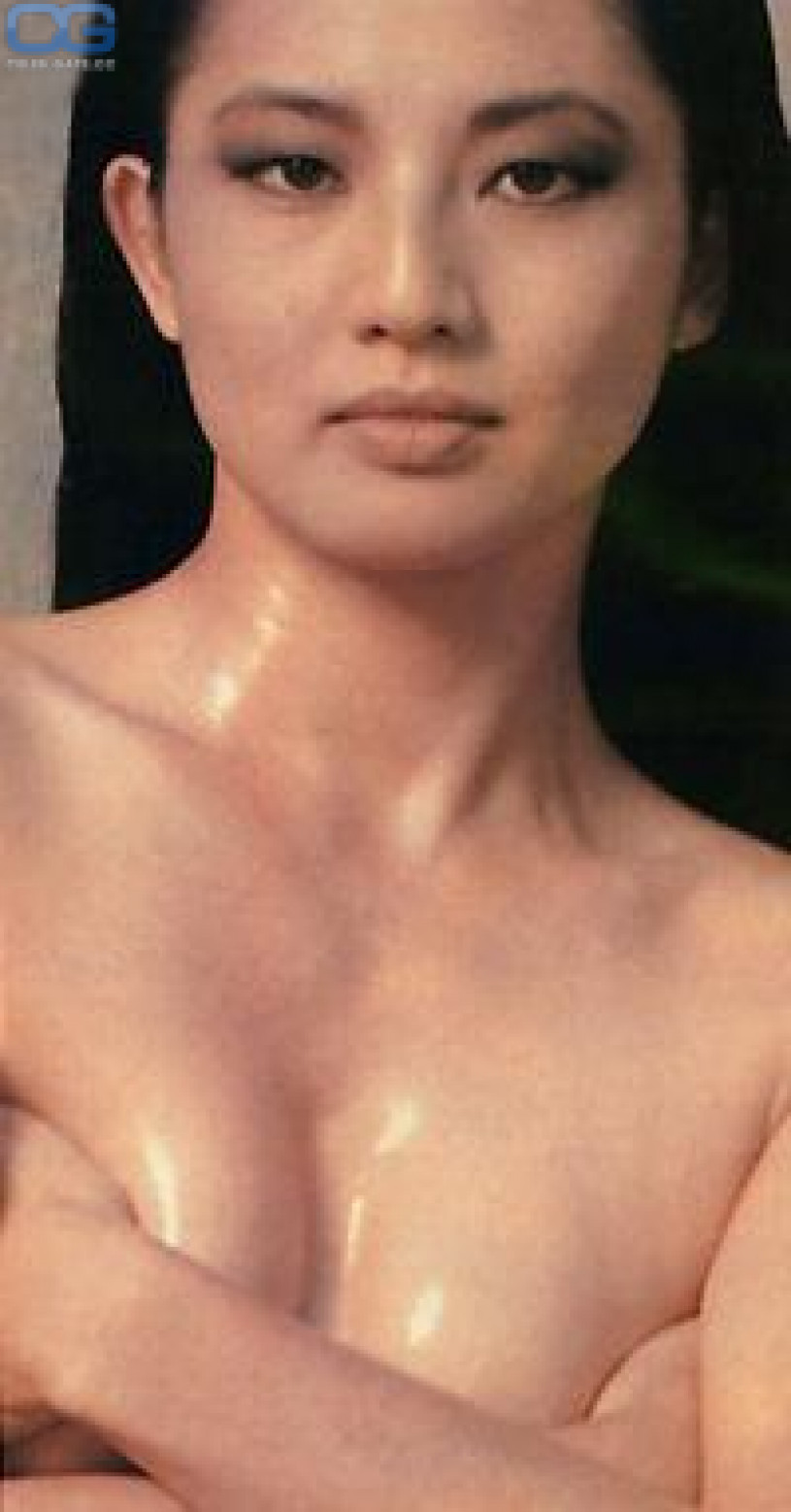 Tamlyn tomita nude